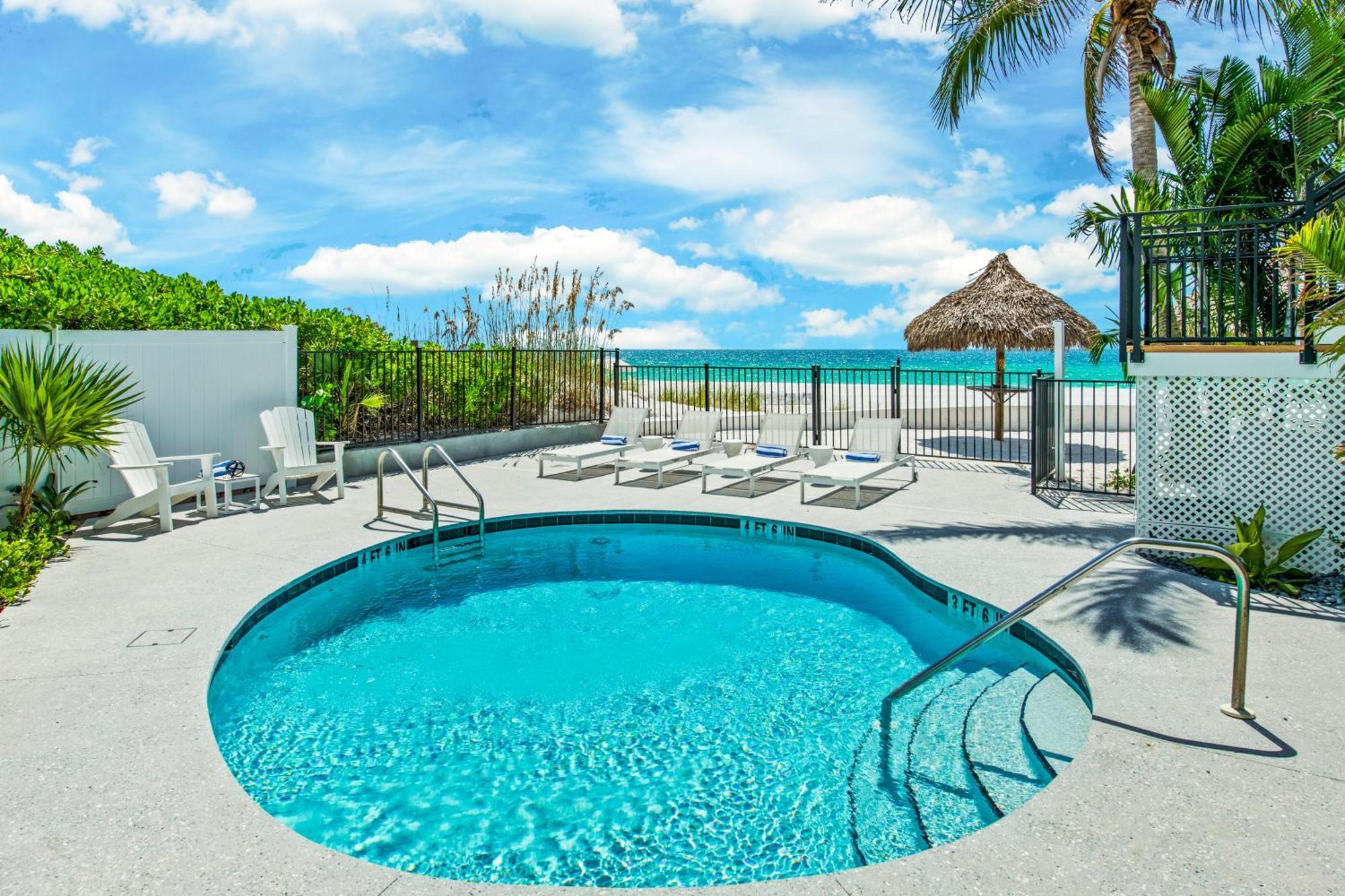 Seabreeze At Anna Maria Island Inn Брейдентон Бийч Екстериор снимка