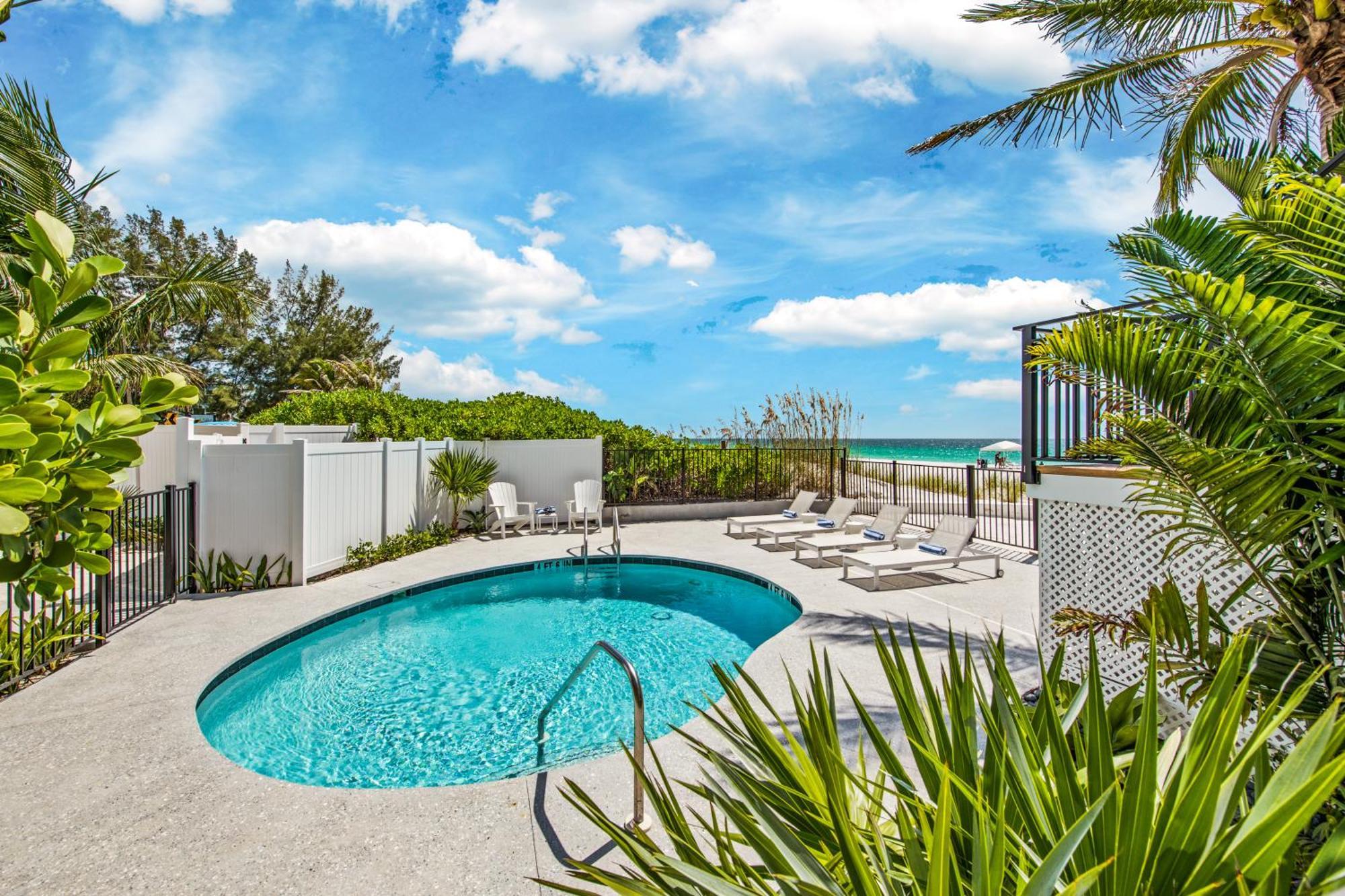 Seabreeze At Anna Maria Island Inn Брейдентон Бийч Екстериор снимка