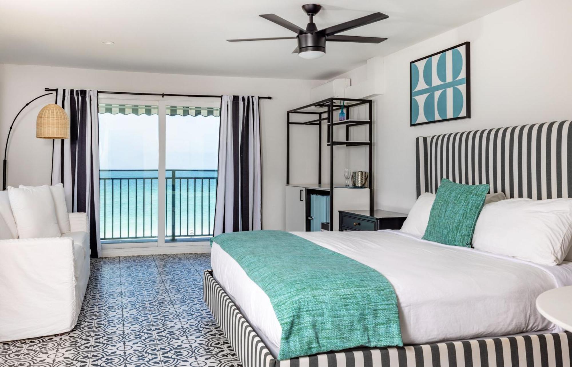 Seabreeze At Anna Maria Island Inn Брейдентон Бийч Екстериор снимка