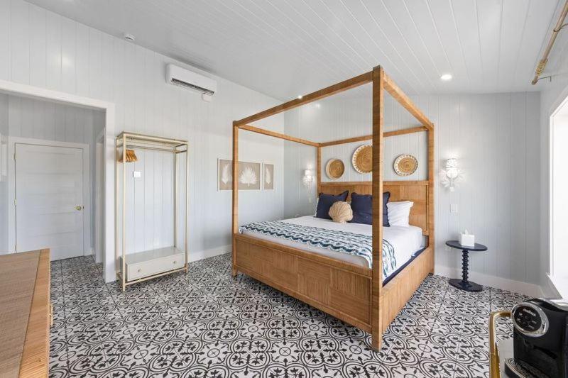 Seabreeze At Anna Maria Island Inn Брейдентон Бийч Екстериор снимка